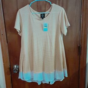 Bobeau Women's shirt Size Medium New With Tags